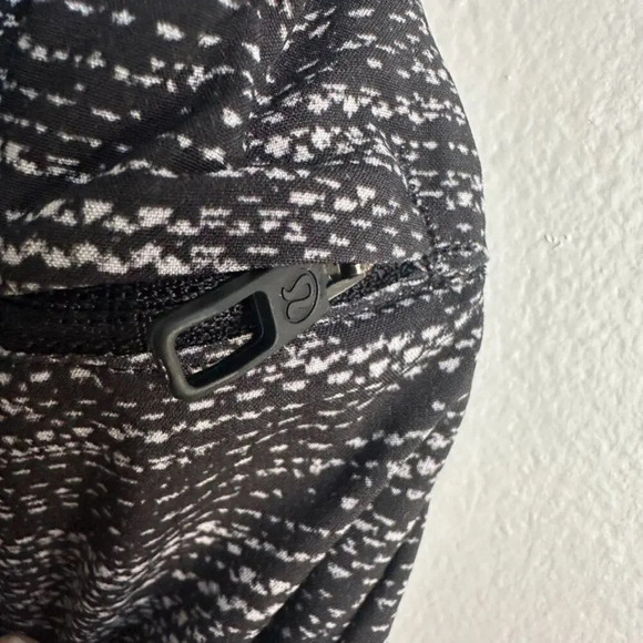 Lululemon T.H.E. Short All Court Texture White Black Stretch Linerless Quick Dry - Picture 4 of 8